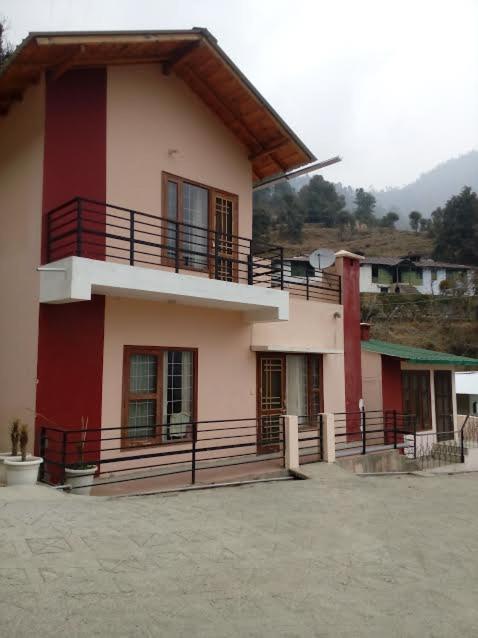 2 Bhk Cottage Bhowali Exterior photo